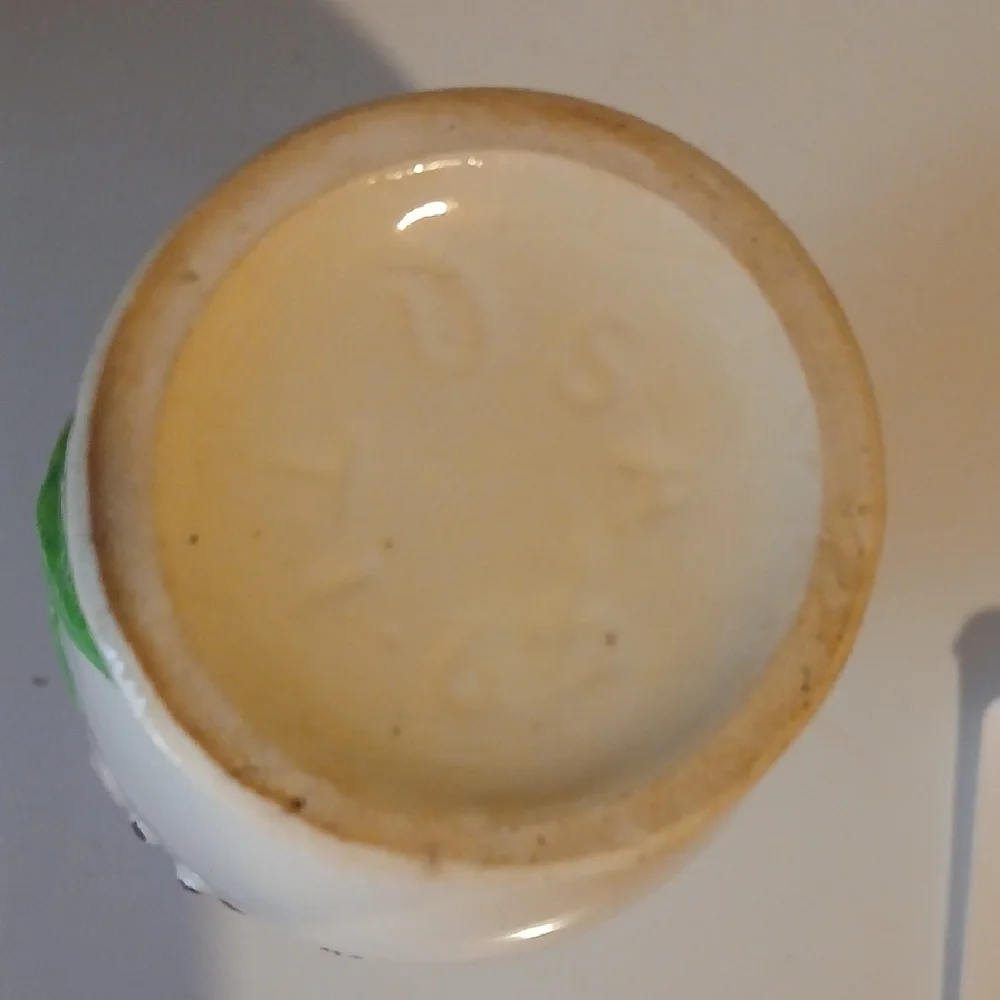 Vintage 40s Hull Pottery Cream Vase with Floral Design